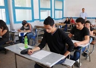 طلاب ثانوية عامة أثناء الامتحانات - أرشيفية