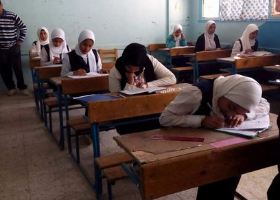 امتحان اللغة الأجنبية الثانية للصف الثاني الثانوي