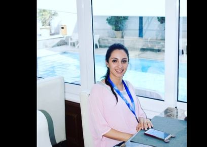 أول فتاة غير محجبة تفوز بمنصب رئيس اتحاد طلاب دار علوم