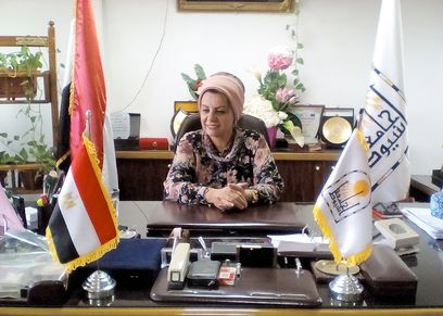 الدكتورة مها غانم نائب رئييس جامعة أسيوط
