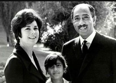 جيهان السادات