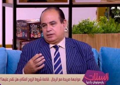 الدكتور أحمد مجاهد