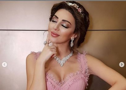 بالصور| ميريام فارس في جلسة تصوير جرية بالملائة داخل المغسلة.. ومتابعوها: المأذون بسرعة