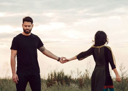 العلاقات العاطفية - أرشيفية