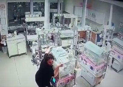 الممرضة وقت الزلزال