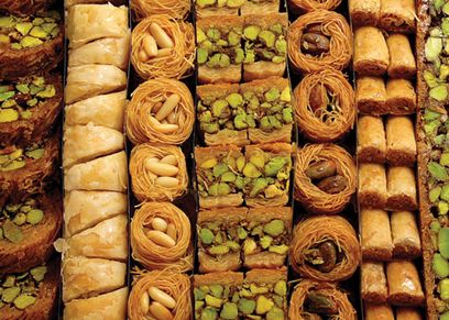 استشاري تغذيه تقدم شروط تناول الحلوى في رمضان