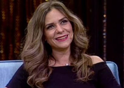 الفنانة نادين