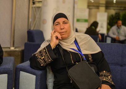 من ضيوف خادم الحرمين.. والدة باسل الأعرج التي تلقن إسرائيل درسا قاسيا