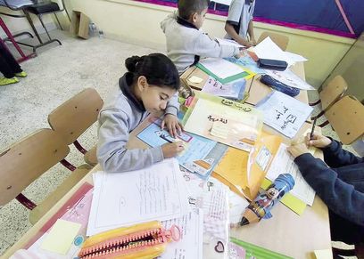 تلاميذ في الفصول