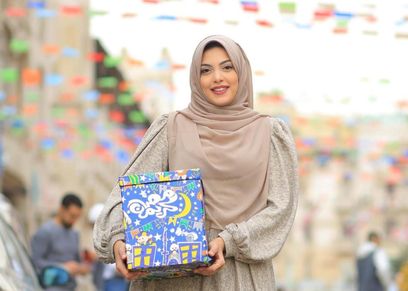«رحمة» تنشر البهجة وتوزع الهدايا الرمضانية في الشوارع
