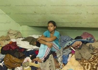 صغيرات على خدمة البيوت