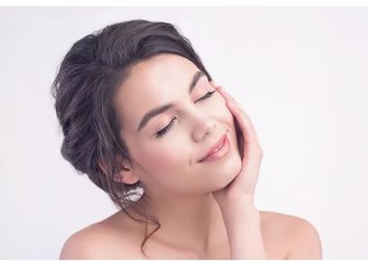 8 وصفات لتبيض الوجه كالثلج