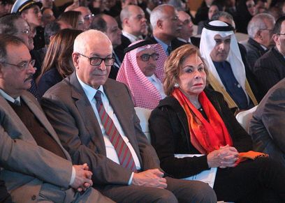 السفيرة مرفت التلاوي اثناء مشاركتها في المؤتمر الاعلامي