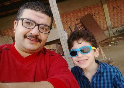 أدهم ووالده مسعد