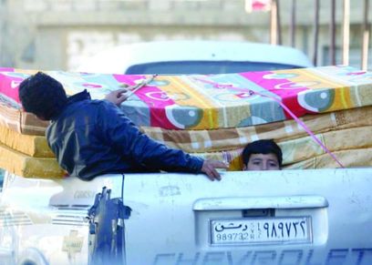 السيارات المأوى الجديد للفلسطينيين