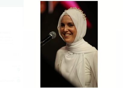 المغنية البريطانية سلوى لورين