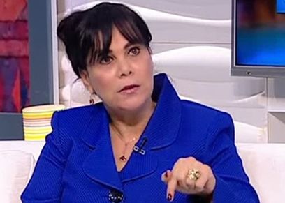 الكاتبة والناشطة الحقوقية عزة كامل