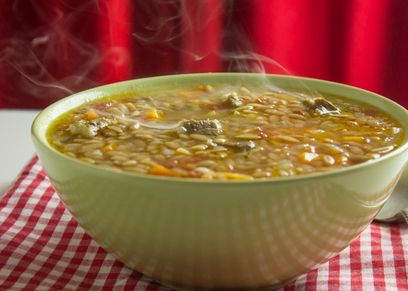شوربة الدجاج- أرشيفية 