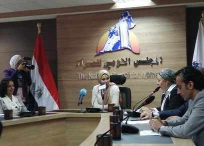 بحضور مايا مرسي.. اجتماع بأعضاء الأمانة العامة مع رئيس