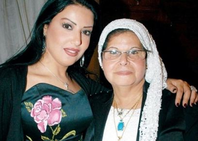 سمية الخشاب ووالدتها