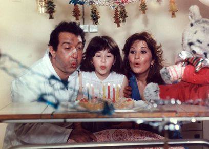 من أحد أفلام نور الشريف