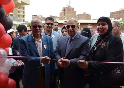 عارضات معرض المنتجات اليدوية لسيدات الأعمال بالإسماعيلية يخلقن حالة حوار حول أهمية المشاركة السياسية.
