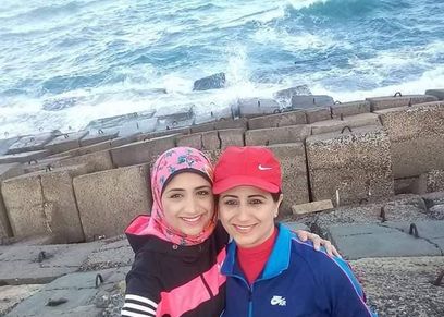 جلسات علاجية على كورنيش الإسكندرية