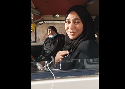 نورا سائقة الميكروباص
