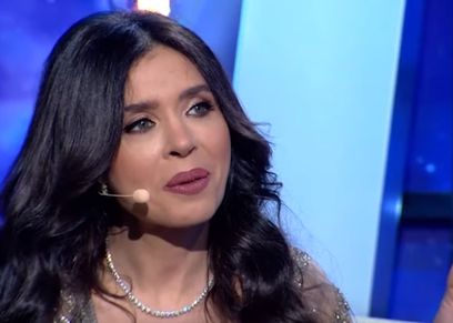 الراقصة دينا