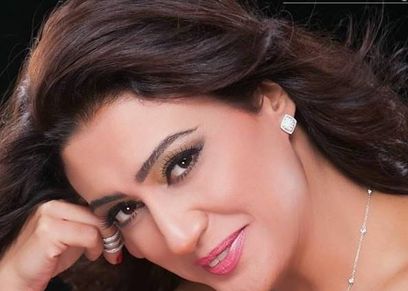 الفنانة وفاء صادق