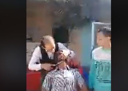 مدرسة تعرض مشهد ذبح تمثيلى