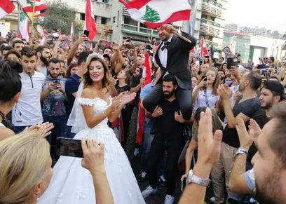 عروس انتفاضة لبنان