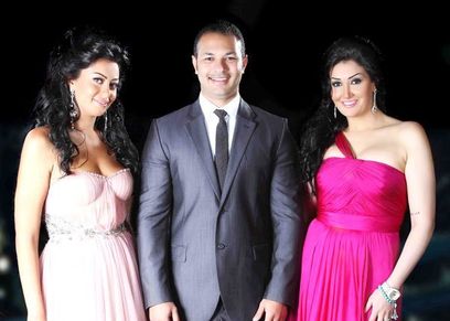 غادة عبدالرازق وابنتها روتانا وزوجها