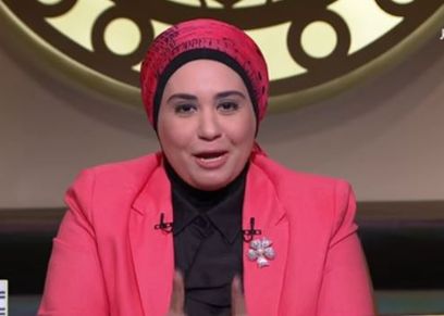 نادية عمارة