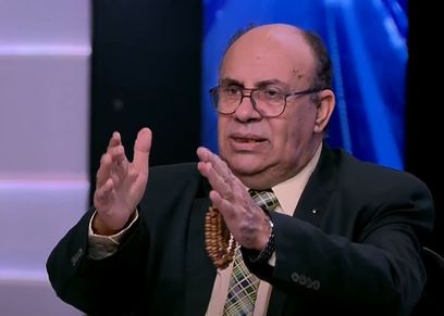 الدكتور مبروك عطية