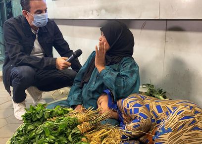 الست حمدية مع الإعلامي طارق علام