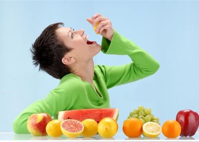 أضرار خطيرة وراء تناول أكثر من نوع فاكهة في وقت واحد
