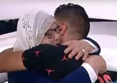 الأم وابنها