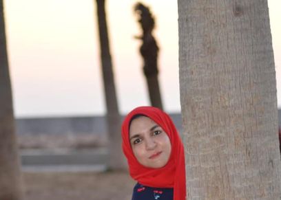 صاحبة أول فوتوسيشن لقصار القامة