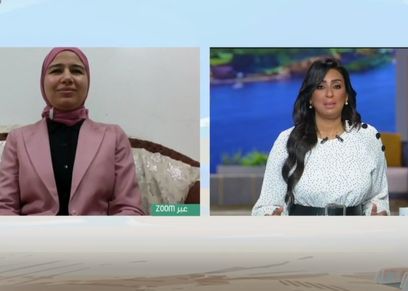 الدكتورة رنا حامد من ذوي البصيرة والحاصلة على شهادة الدكتوراة في الأدب الإنجليزي