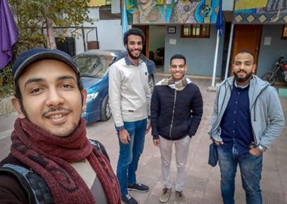أسامة وأصدقائه
