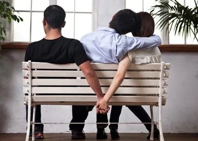 الخيانة الزوجية - صورة تعبيرية