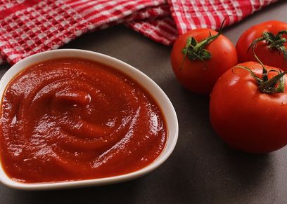 طريقة عمل الكاتشب في البيت بمكونات سهلة وبسيطة