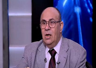 الدكتور مبروك عطية