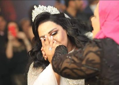 شيماء سيف تدعو لوالدتها بالشفاء العاجل.. 