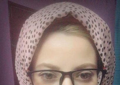 ولاء شاكر طبيبة مدبلجة