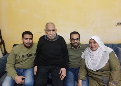 السيدة انتصار وأسرتها