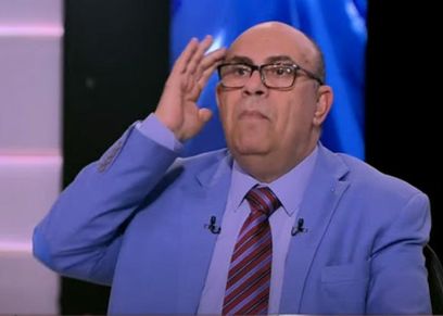 هجوم نسائي على مبروك عطية