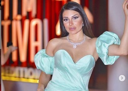 الفنانة سارة نخلة