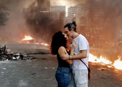 زوجان لبنانيان وسط المظاهرات